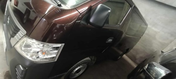 NISSAN URVAN 2.5L STANDARD 15-SEATER MT - Image 3