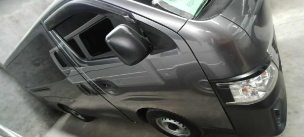 NISSAN URVAN 2.5 STANDARD 18-SEATER MT - Image 4